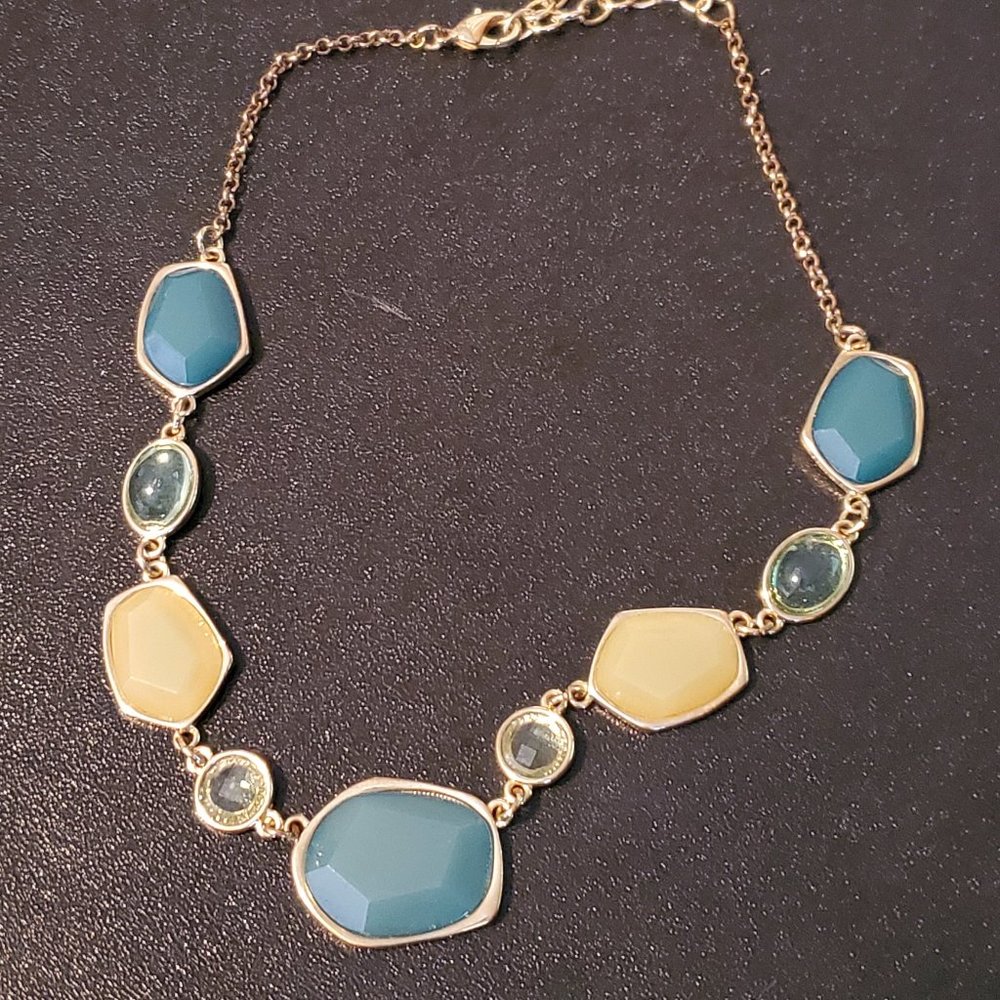 Gold Tone 16" Collar Style Necklace Plastic Panel